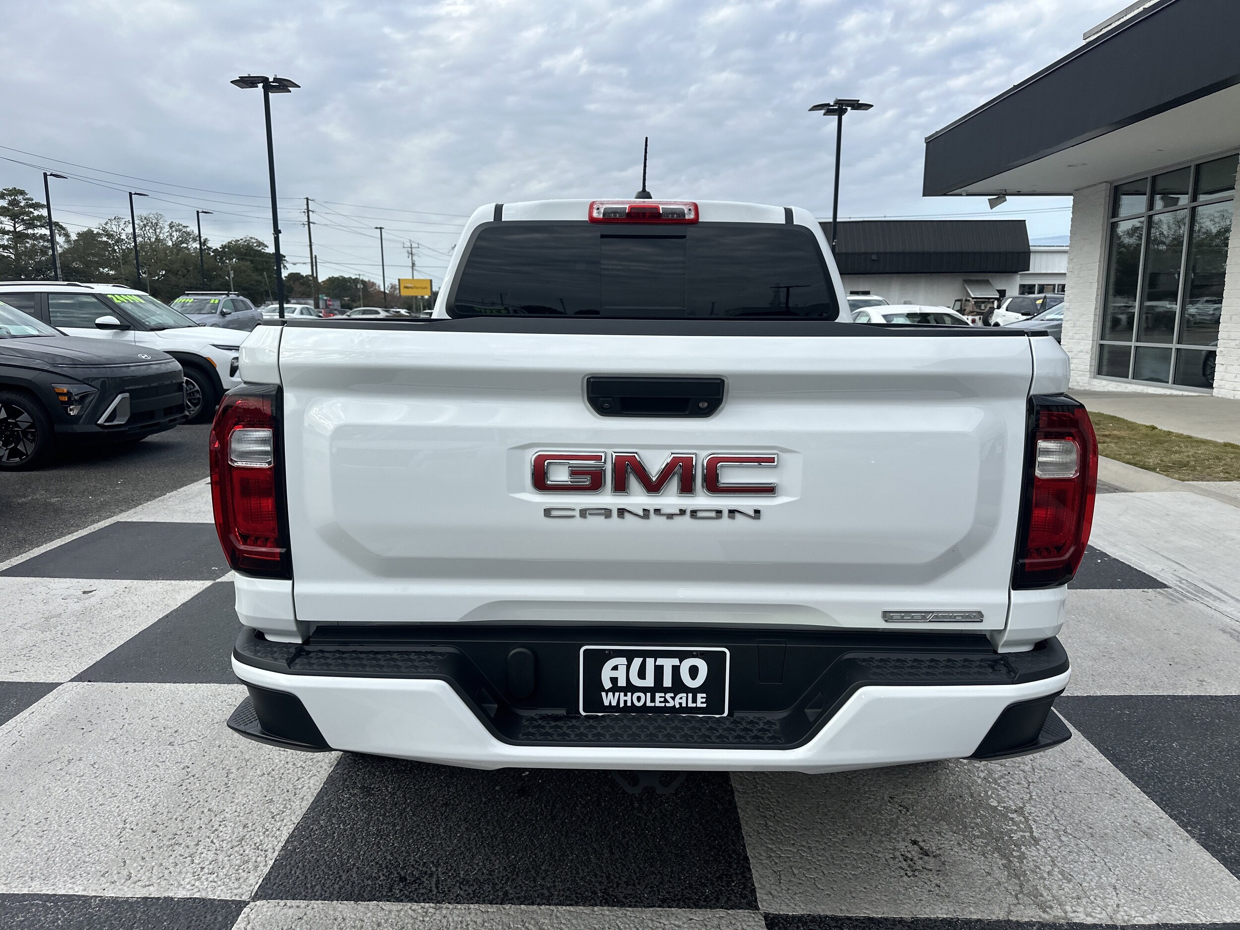 2024 Gmc Canyon Elevation photo 4