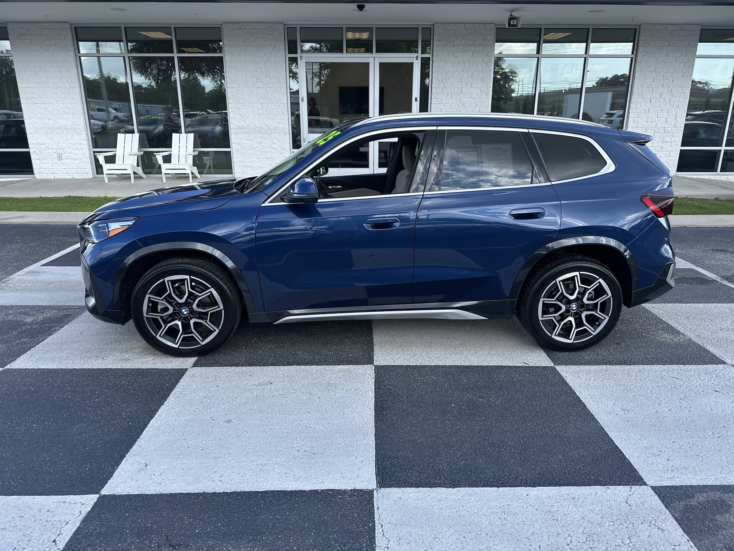 2025 BMW X1 xDrive28i's photo