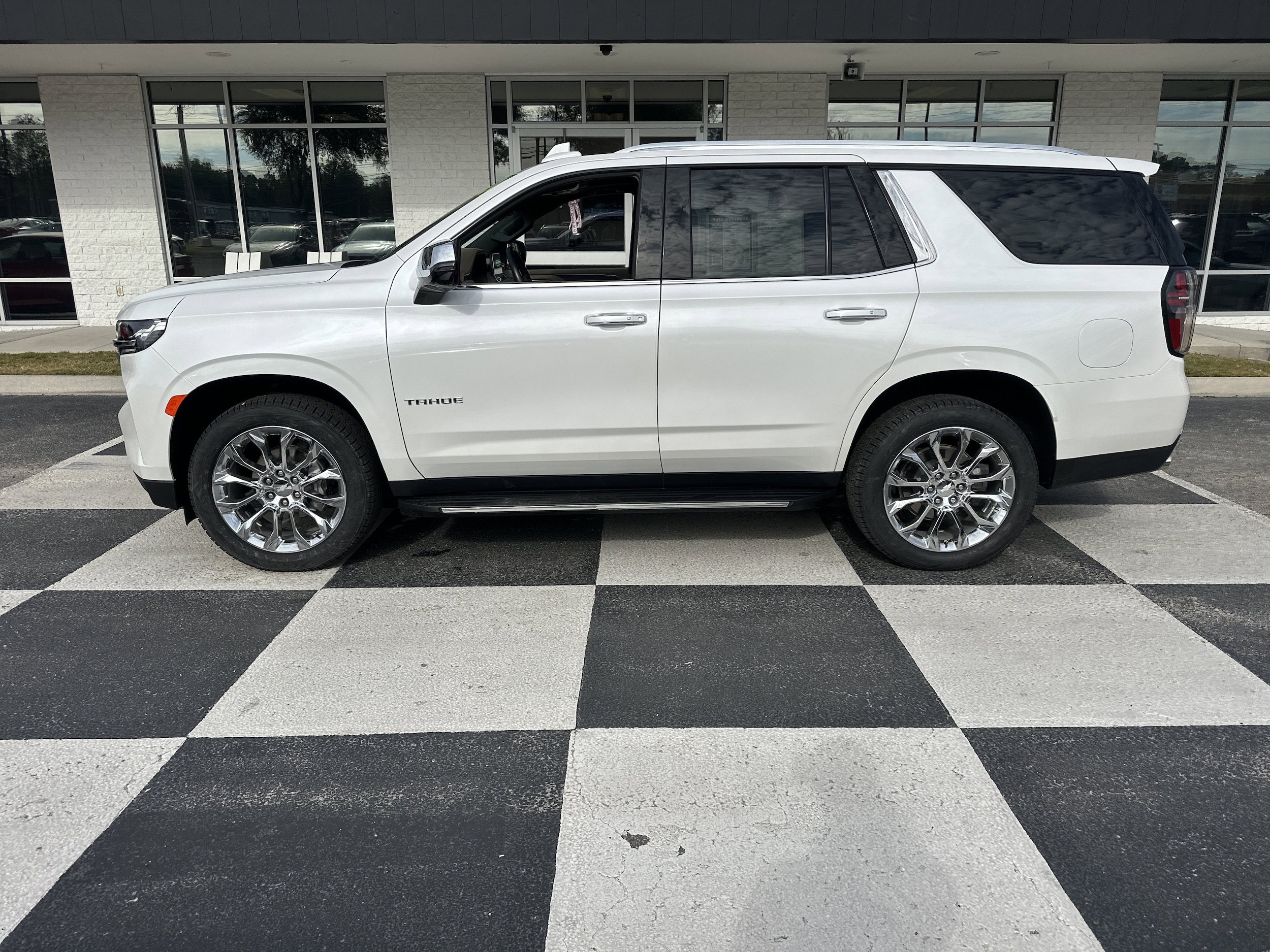 2024 Chevrolet Tahoe Premier's photo