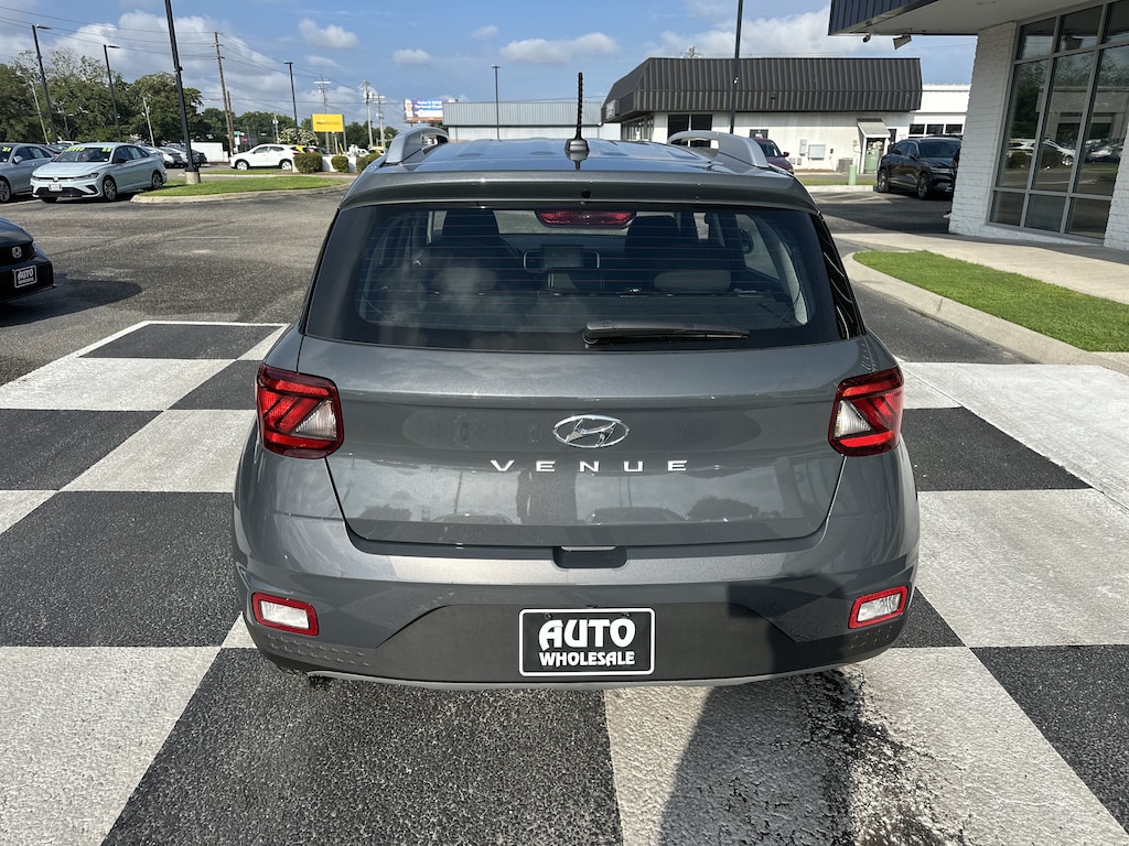Used 2026 Hyundai Venue SEL SUV