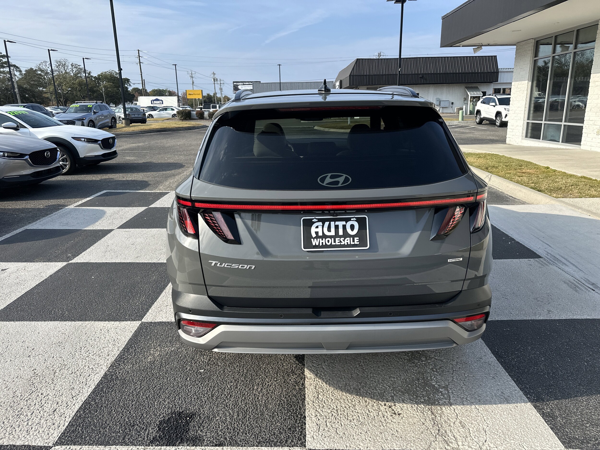 2025 Hyundai Tucson Limited photo 3