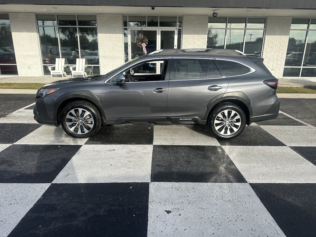 Used 2025 Subaru Outback Touring XT SUV