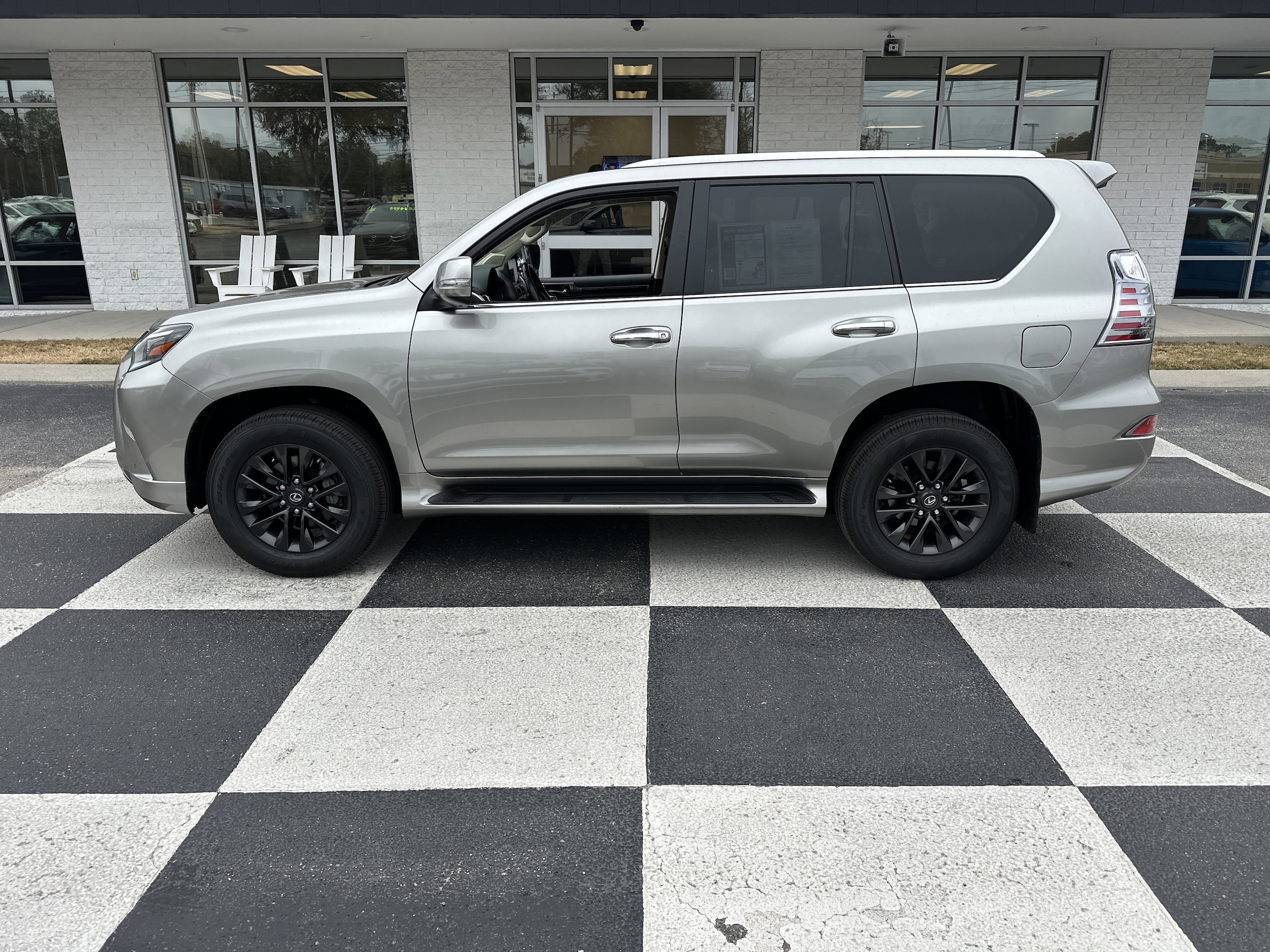 2023 Lexus GX PREMIUM's photo