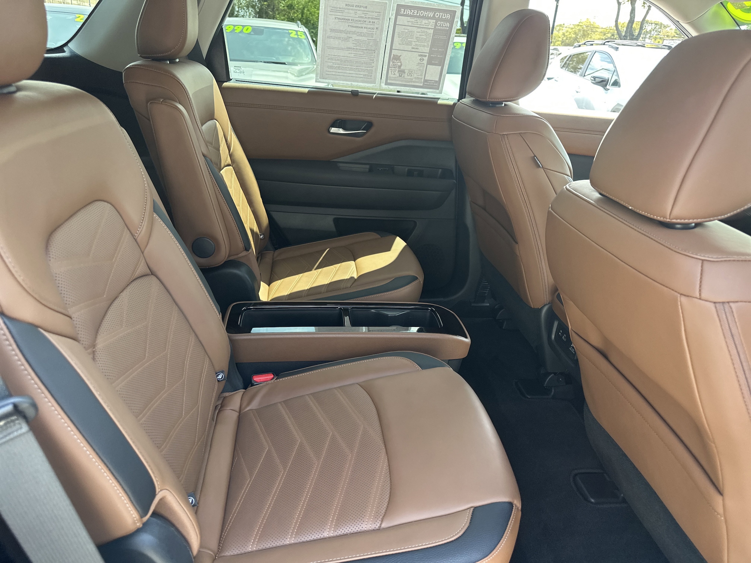 2025 Nissan Pathfinder Platinum - Photo 14