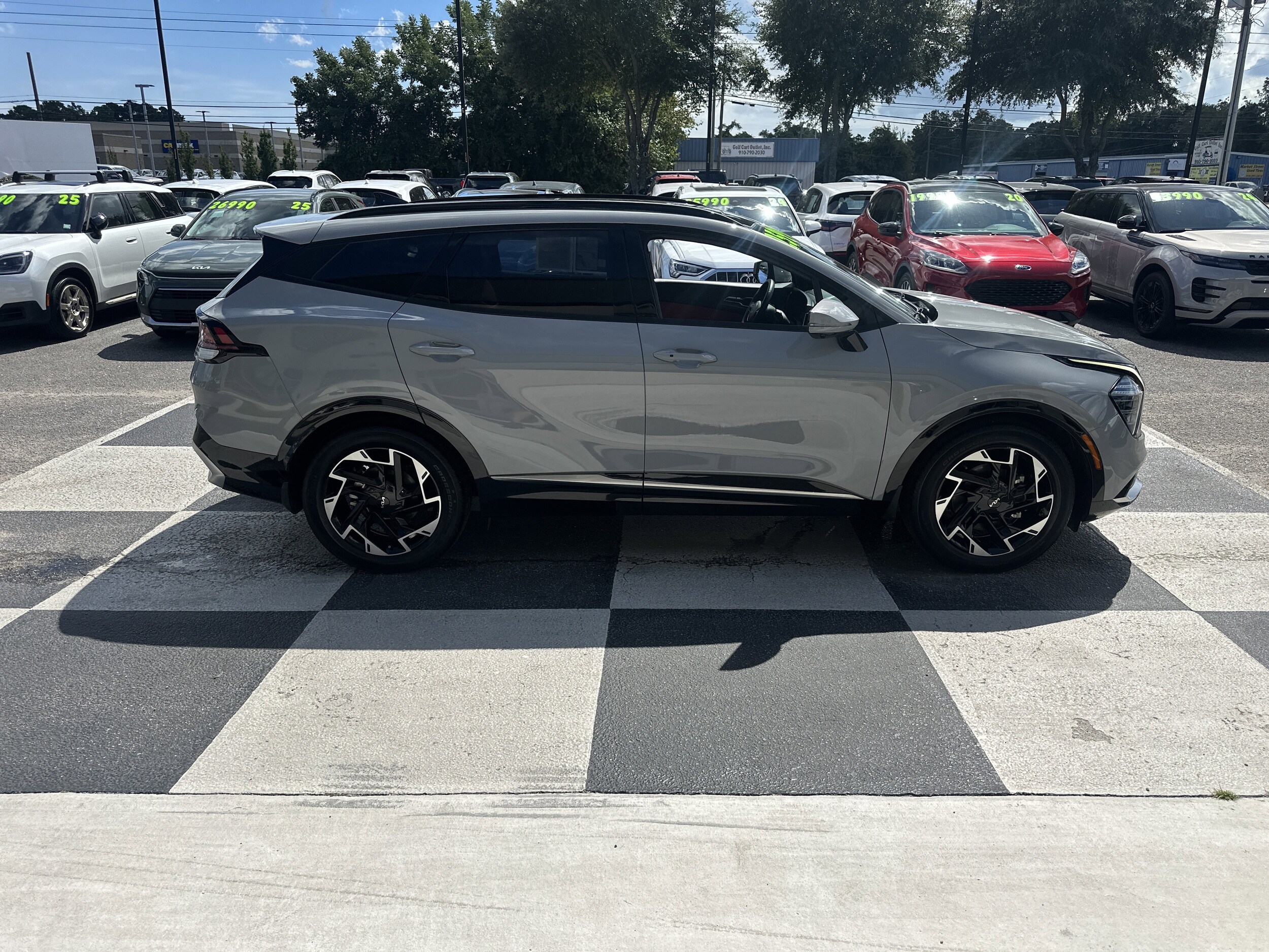 2023 Kia Sportage photo 2