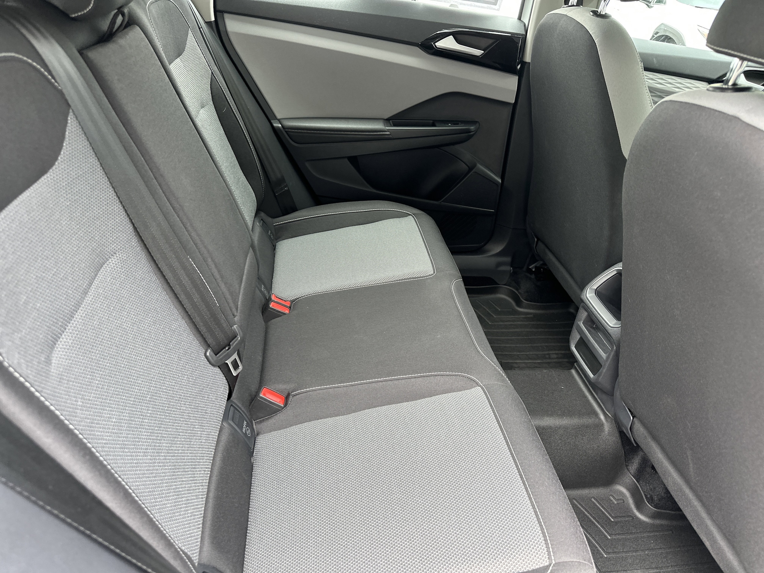 2024 Volkswagen Taos S - Photo 14