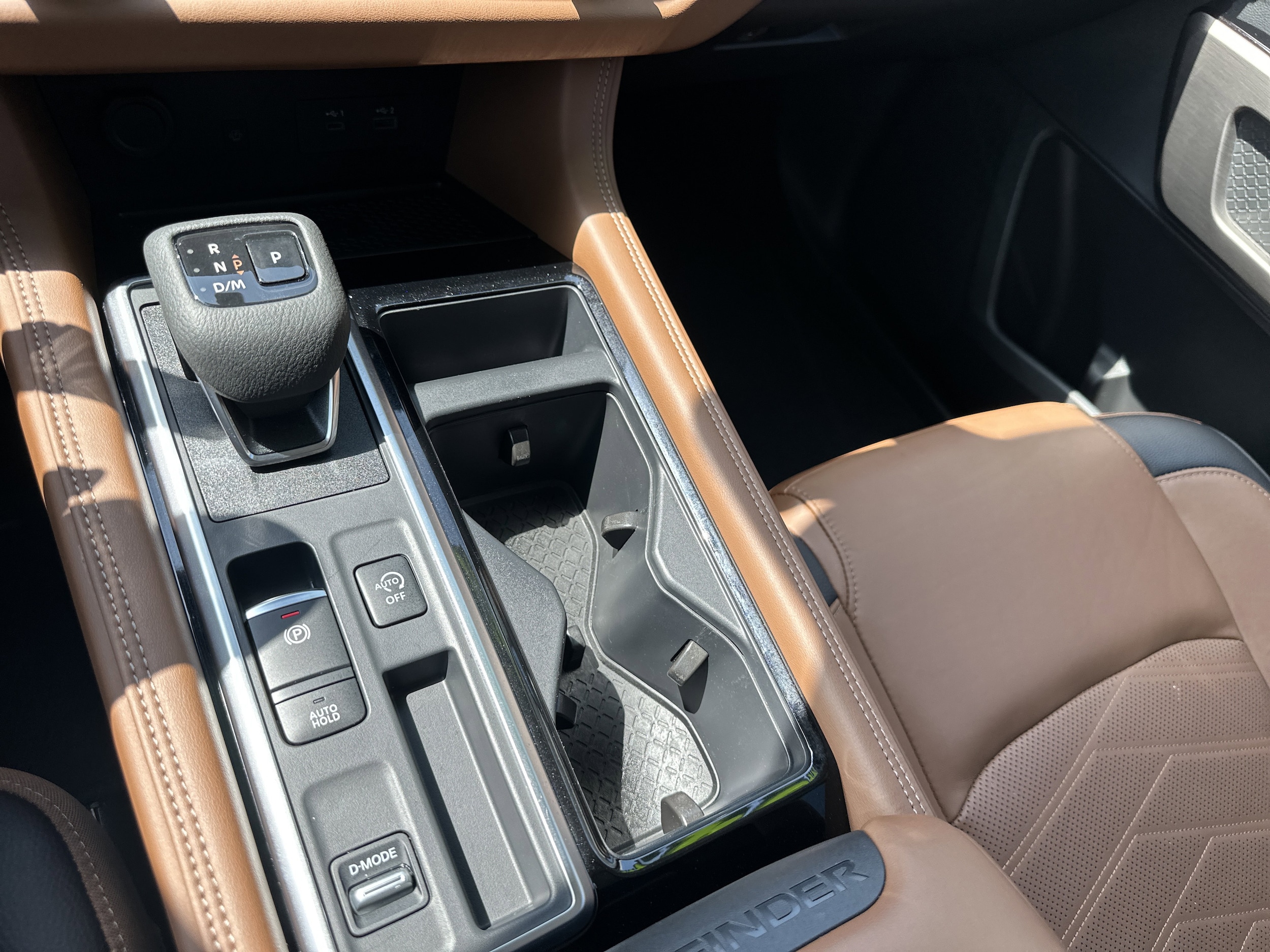 2025 Nissan Pathfinder Platinum - Photo 19