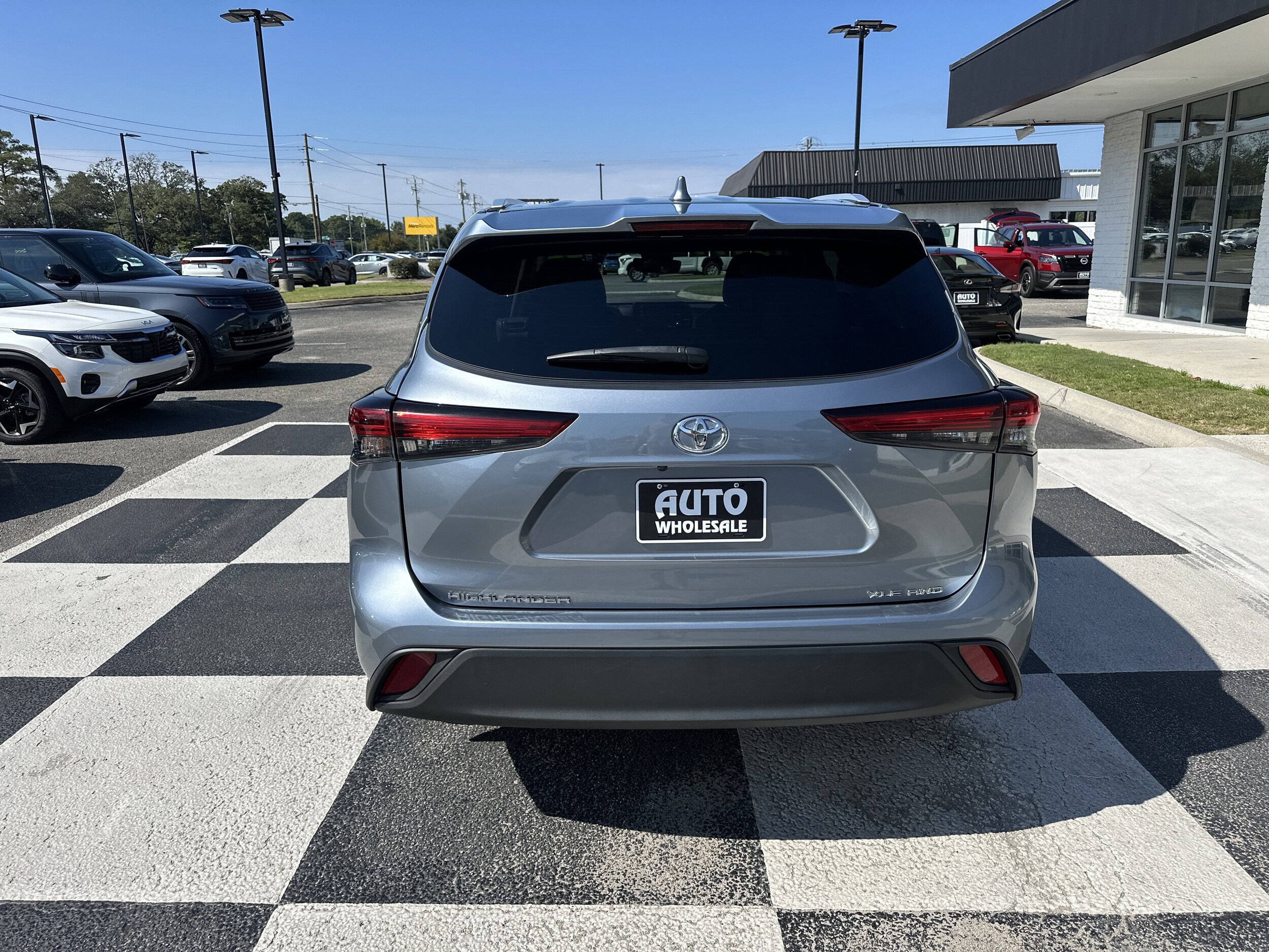 2022 Toyota Highlander XLE photo 4