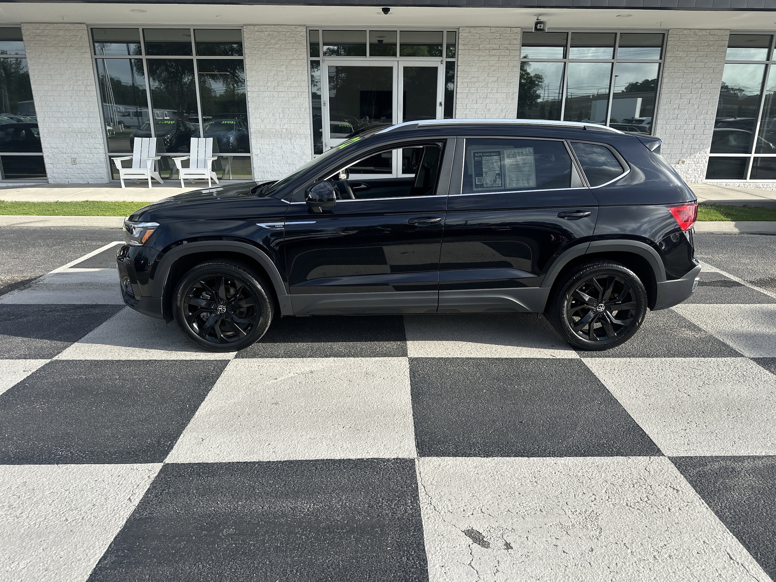 2022 Volkswagen Taos 1.5T SE's photo