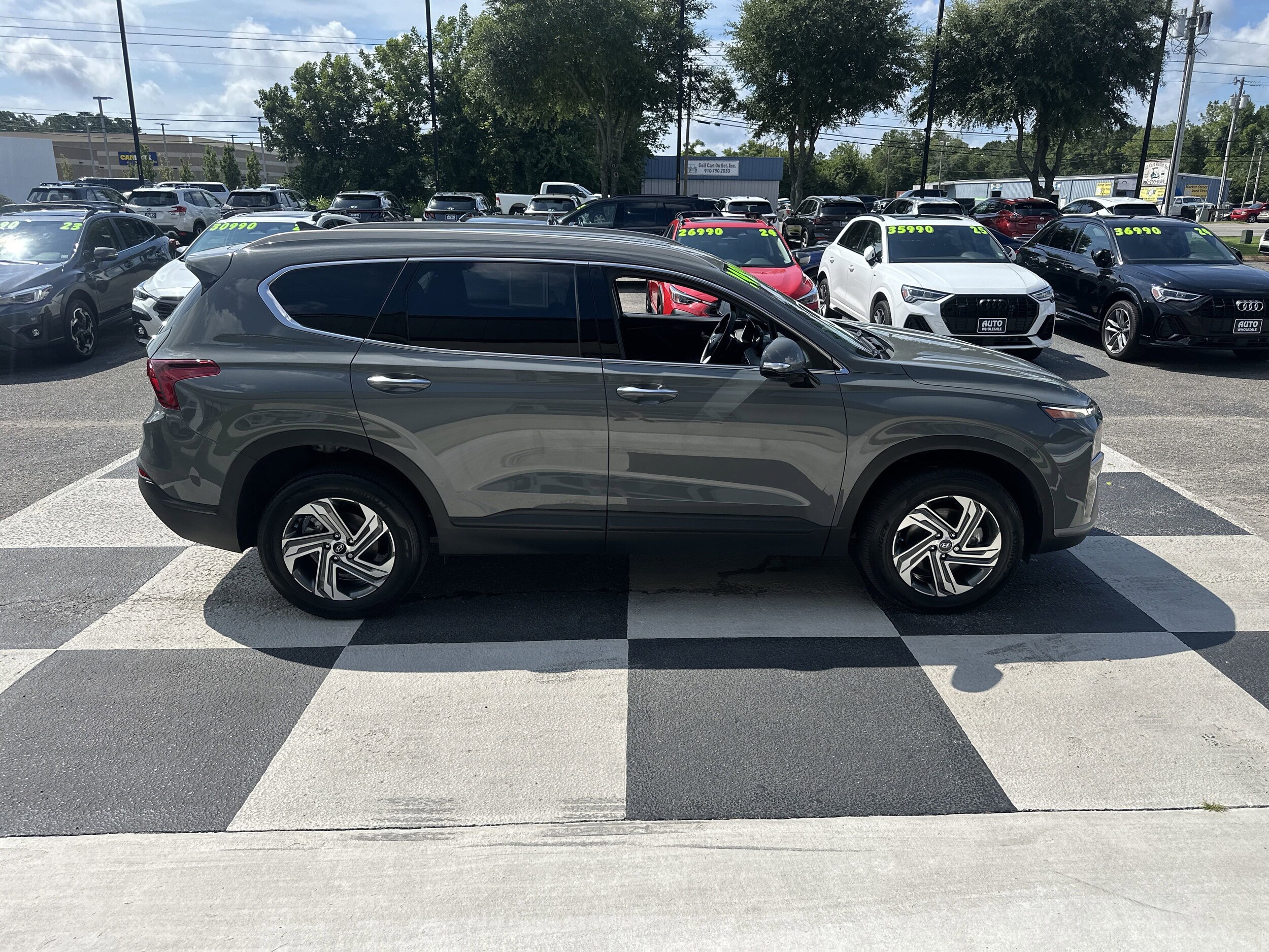 2023 Hyundai Santa Fe SEL photo 3