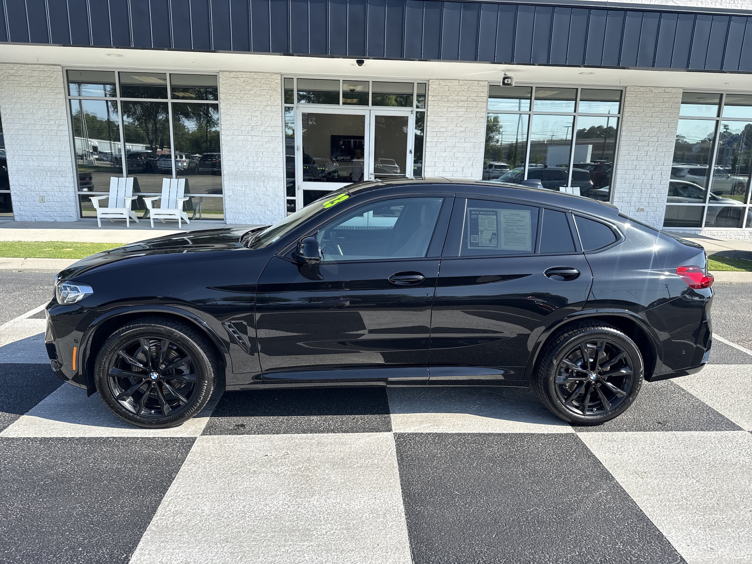 2023 BMW X4 xDrive30i's photo