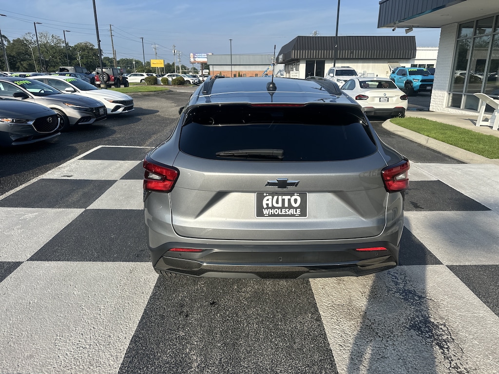 Used 2025 Chevrolet Trax ACTIV SUV