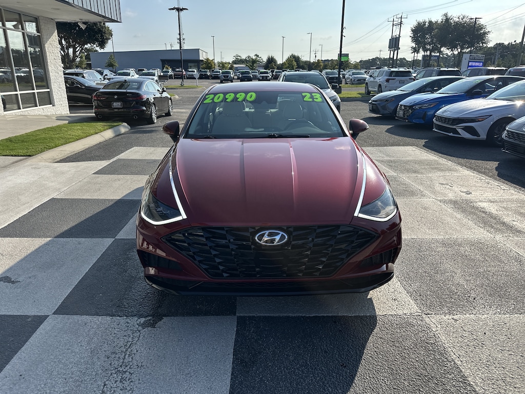 Used 2023 Hyundai Sonata SEL Sedan