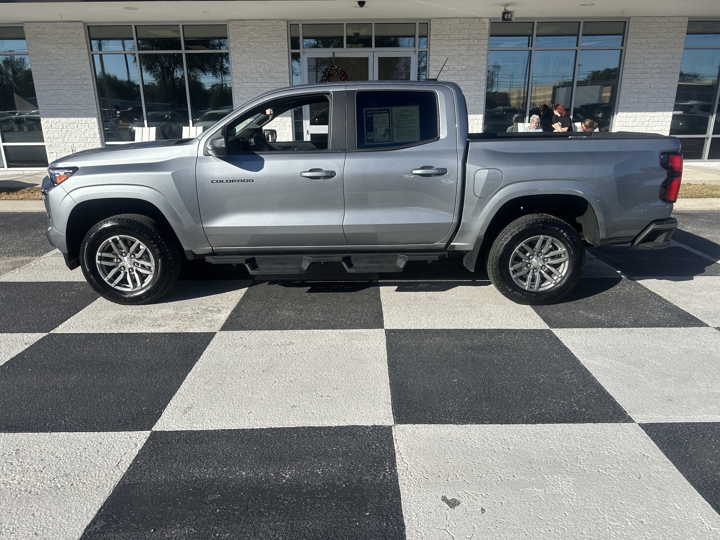 2024 Chevrolet Colorado LT's photo