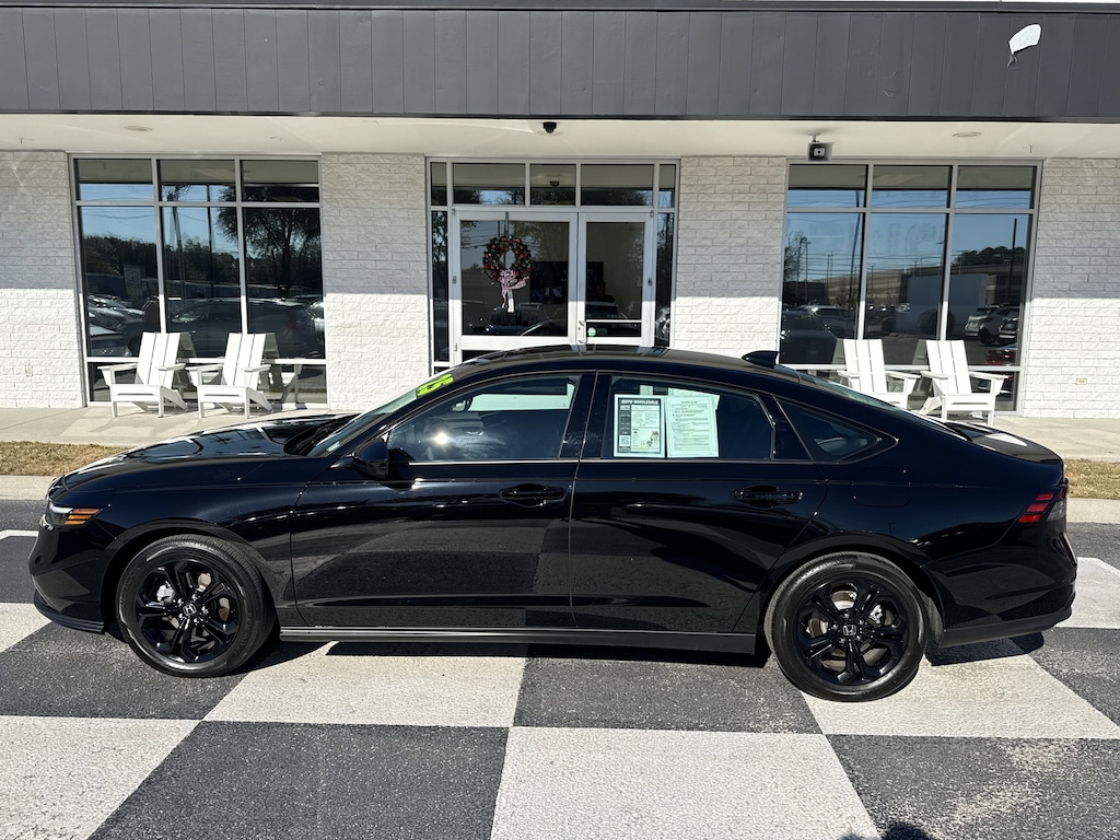 Used 2025 Honda Accord SE Sedan
