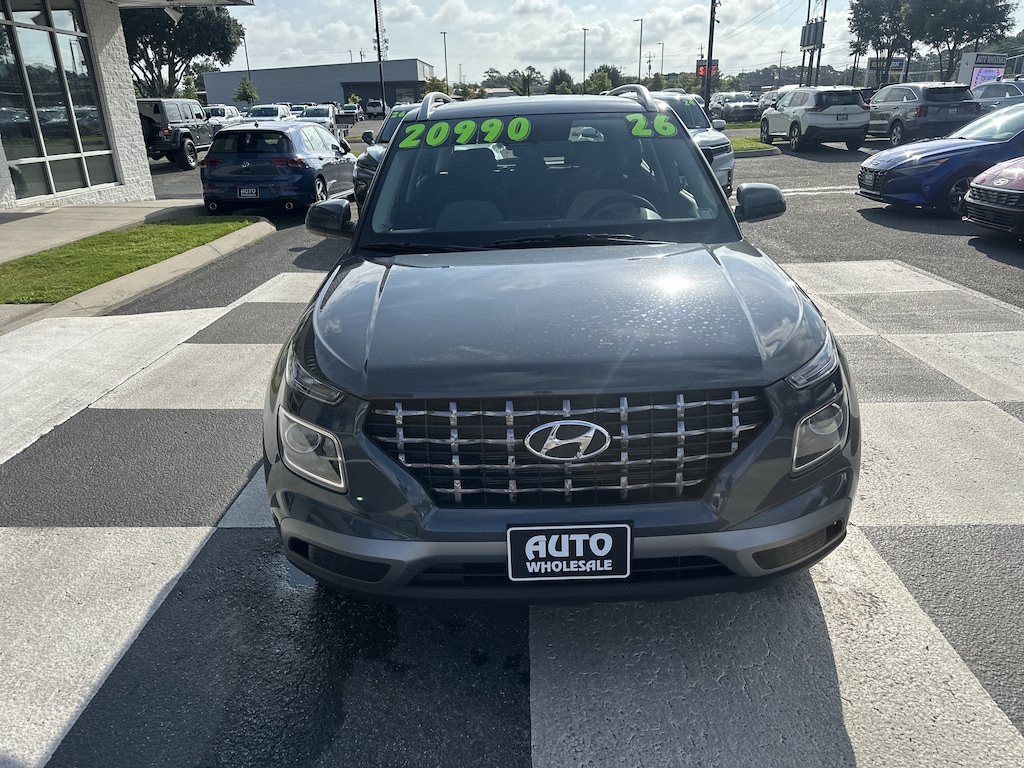 Used 2026 Hyundai Venue SEL SUV