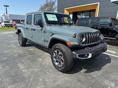 2026 Jeep Gladiator Sahara 4X4 Crew Cab