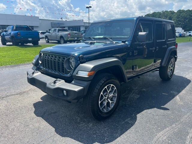 2025 Jeep Wrangler Sport S photo 4