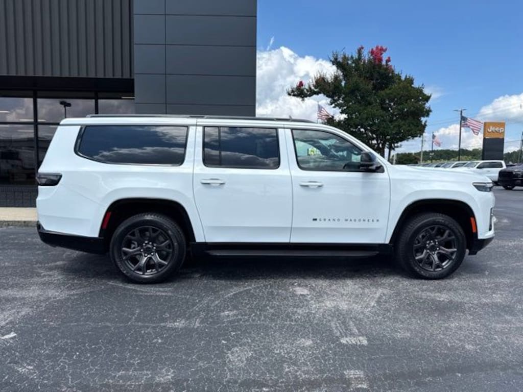 New 2026 Jeep Grand Wagoneer L Limited Altitude 4X4 SUV