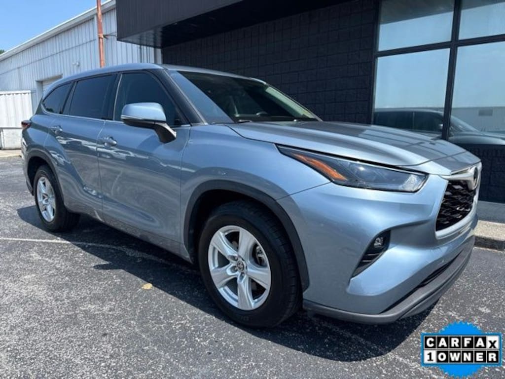 Used 2022 Toyota Highlander LE SUV