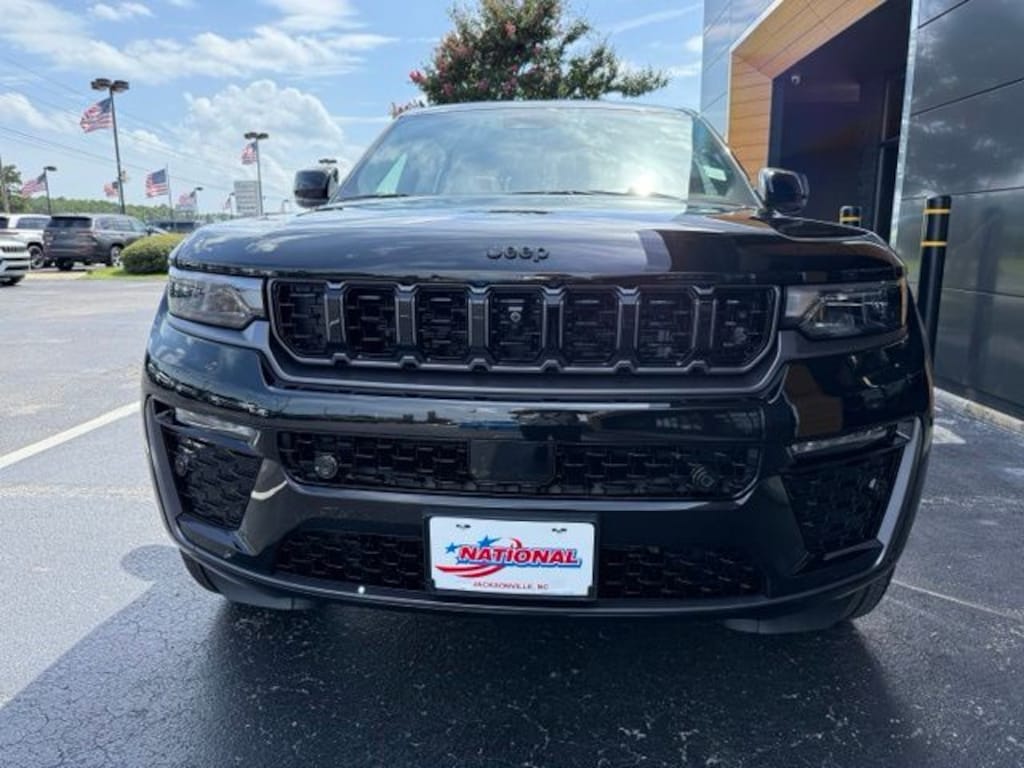 New 2026 Jeep Grand Cherokee L Summit 4X4 SUV