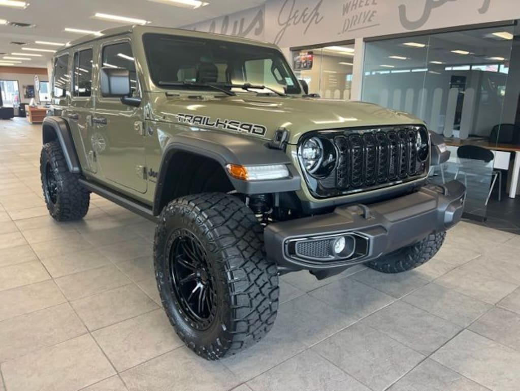 New 2026 Jeep Wrangler Willys 4X4 SUV
