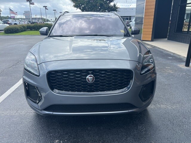 2021 Jaguar E-PACE photo 3