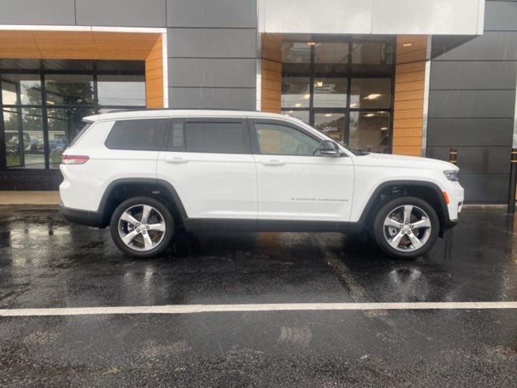 New 2025 Jeep Grand Cherokee L Limited 4X4 SUV