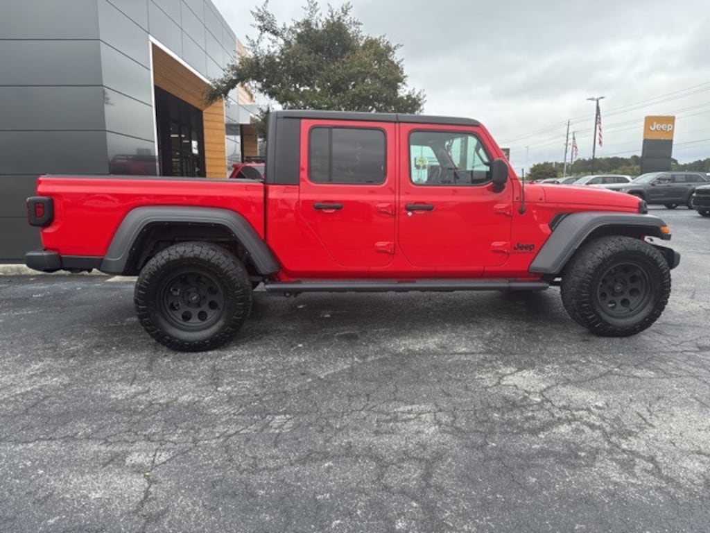 Used 2022 Jeep Gladiator Sport Crew Cab
