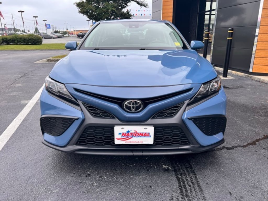 Used 2023 Toyota Camry SE Sedan