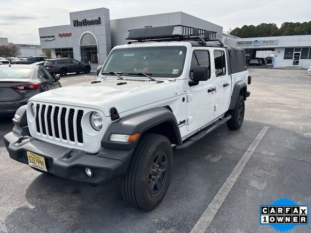 2022 Jeep Gladiator Sport's photo