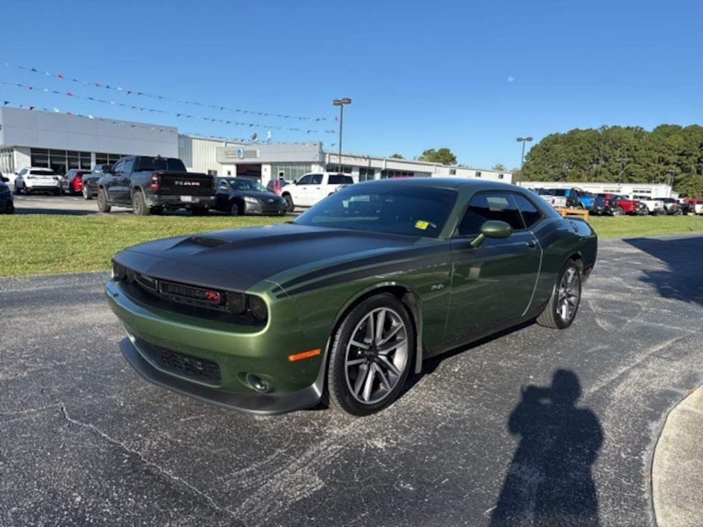 Used 2023 Dodge Challenger R/T Coupe