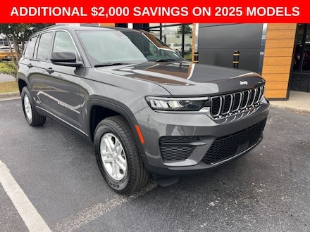 2025 Jeep Grand Cherokee Laredo 4X4 SUV Jacksonville NC