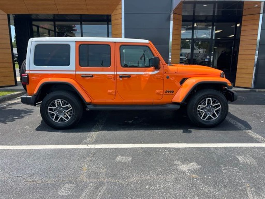 New 2026 Jeep Wrangler Sahara 4X4 SUV