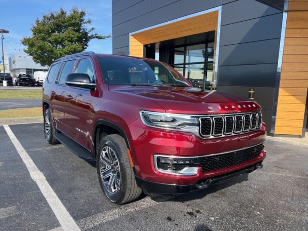 New 2025 Jeep Wagoneer 4X4 SUV