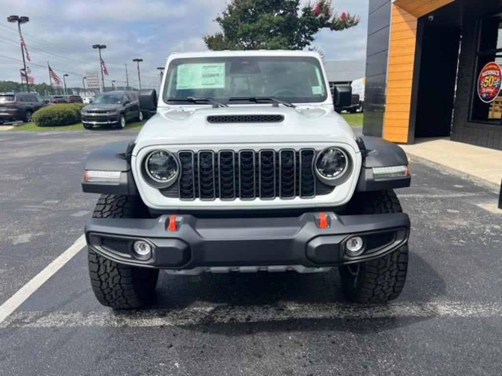 New 2026 Jeep Gladiator Mojave 4X4 Crew Cab