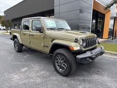 2025 Jeep Gladiator Sport S 4X4 Crew Cab