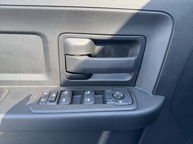 2025 RAM 2500 Tradesman - Photo 8