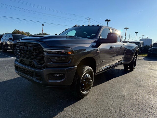 2026 Ram 3500 Laramie photo 4