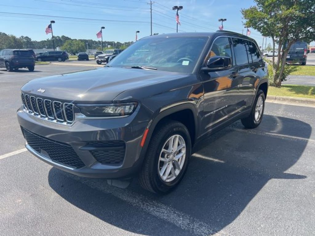 New 2026 Jeep Grand Cherokee Laredo X 4X4 SUV