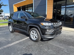 2025 Jeep Compass Latitude 4X4 SUV