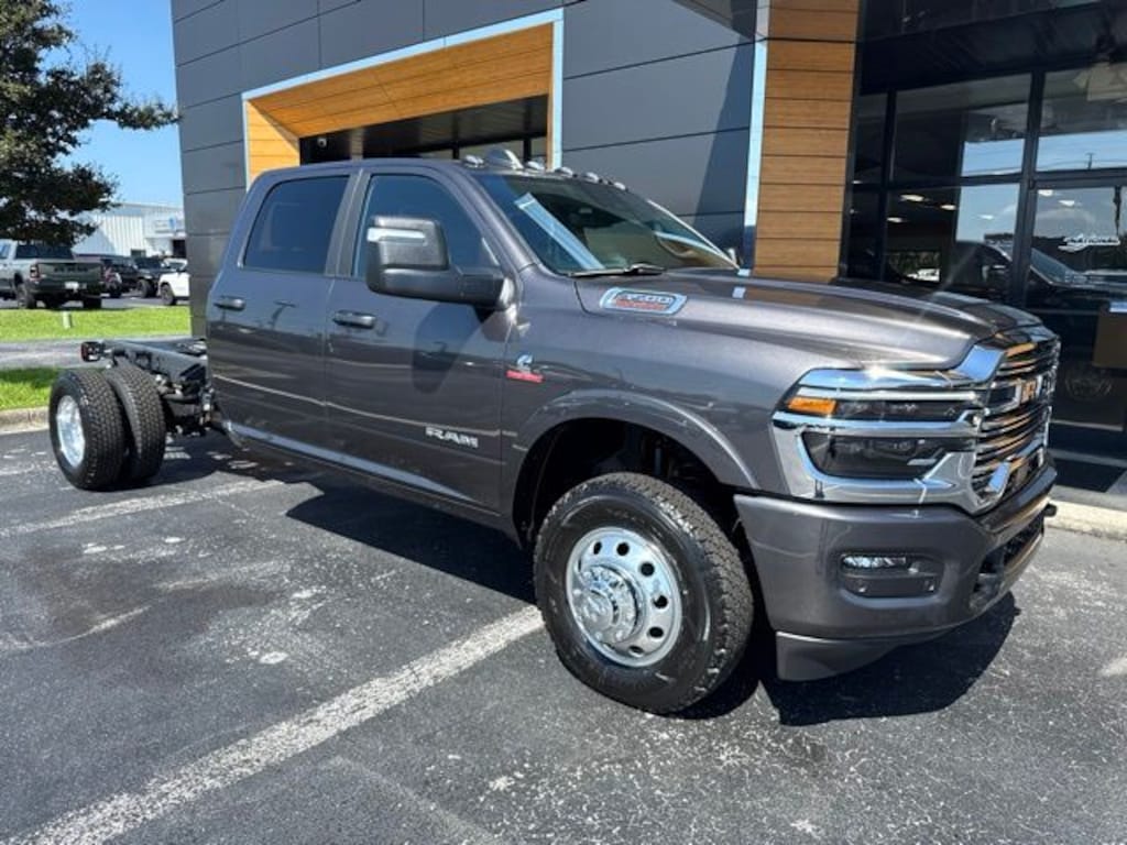 New 2026 Ram 3500 Big Horn 4X4 Crew Cab