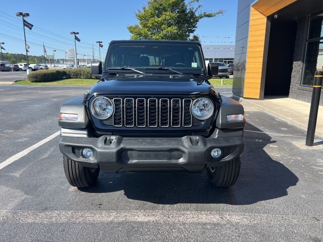 2025 Jeep Wrangler Sport S photo 3