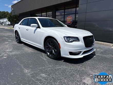 2023 Chrysler 300 Touring Sedan