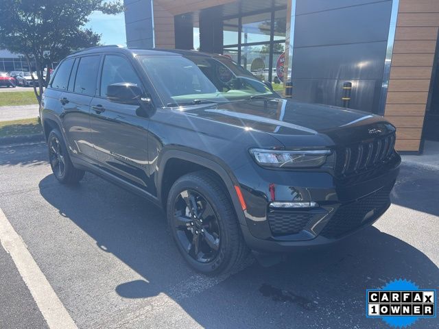 2023 Jeep Grand Cherokee Limited 4x4's photo