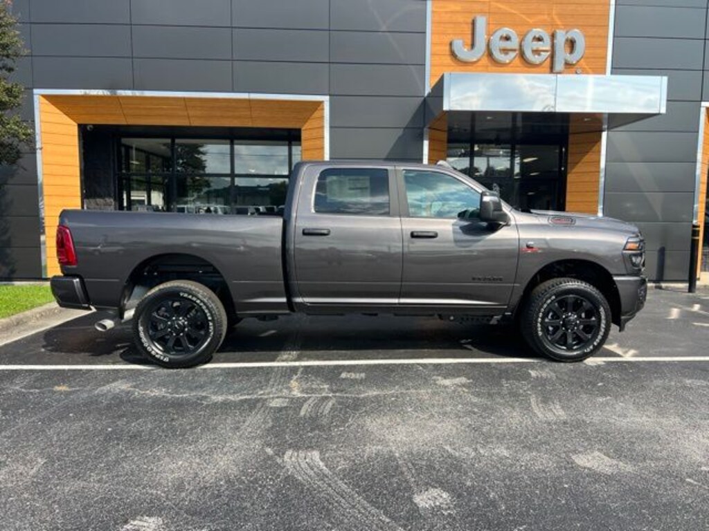 New 2026 Ram 2500 Big Horn 4X4 Crew Cab