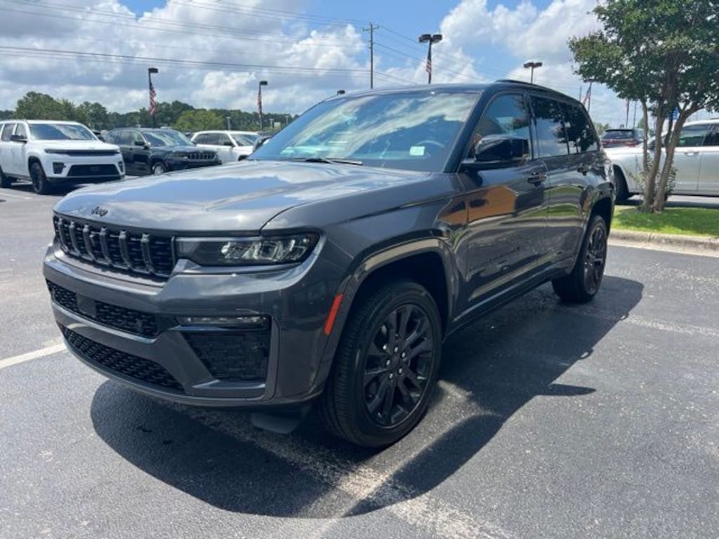 New 2026 Jeep Grand Cherokee Limited Reserve 4X4 SUV