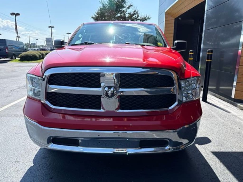 Used 2022 Ram 1500 Classic SLT Crew Cab