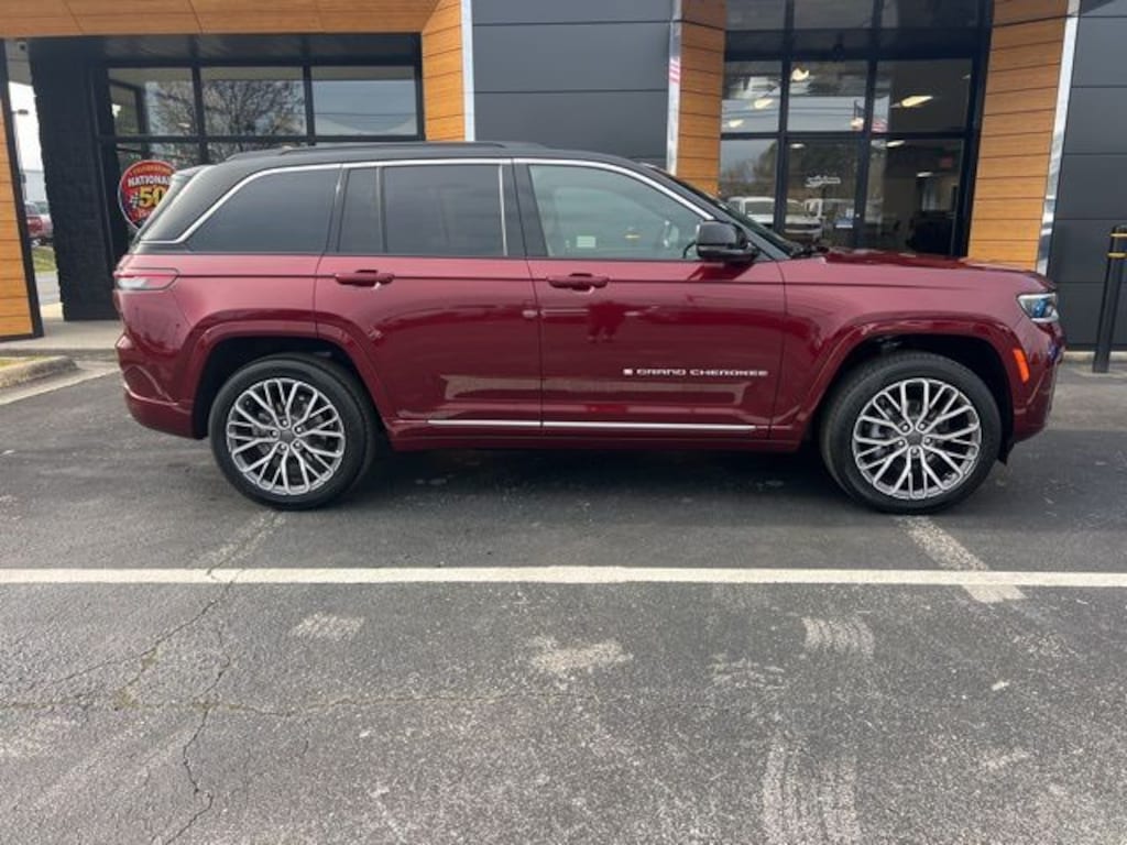 New 2026 Jeep Grand Cherokee Summit 4X4 SUV