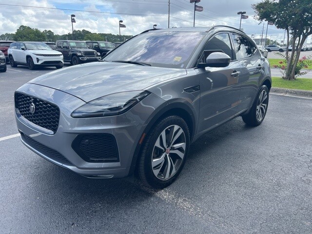 2021 Jaguar E-PACE photo 4